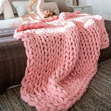 Load image into Gallery viewer, Merino Wool Bulky Knitted Blanket