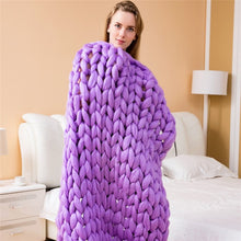 Load image into Gallery viewer, Merino Wool Bulky Knitted Blanket