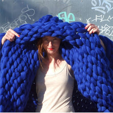 Load image into Gallery viewer, Merino Wool Bulky Knitted Blanket