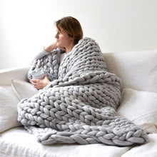 Load image into Gallery viewer, Merino Wool Bulky Knitted Blanket